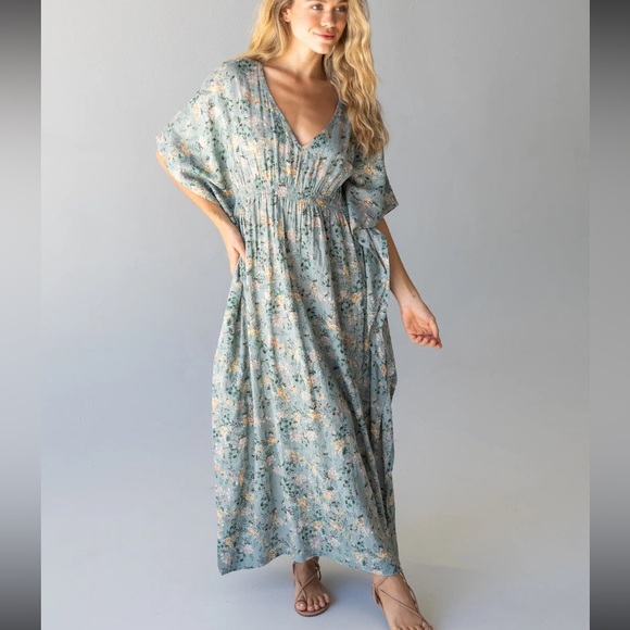 Natural Life Kaftan in Light Blue Floral Print Size Medium New Without Tags - Picture 5 of 5